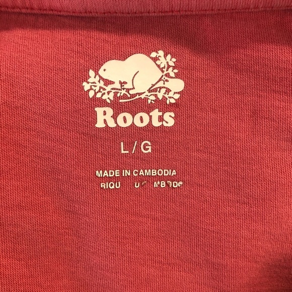 Roots T-shirt red emblem size  large short sleeve - Picture 7 of 8